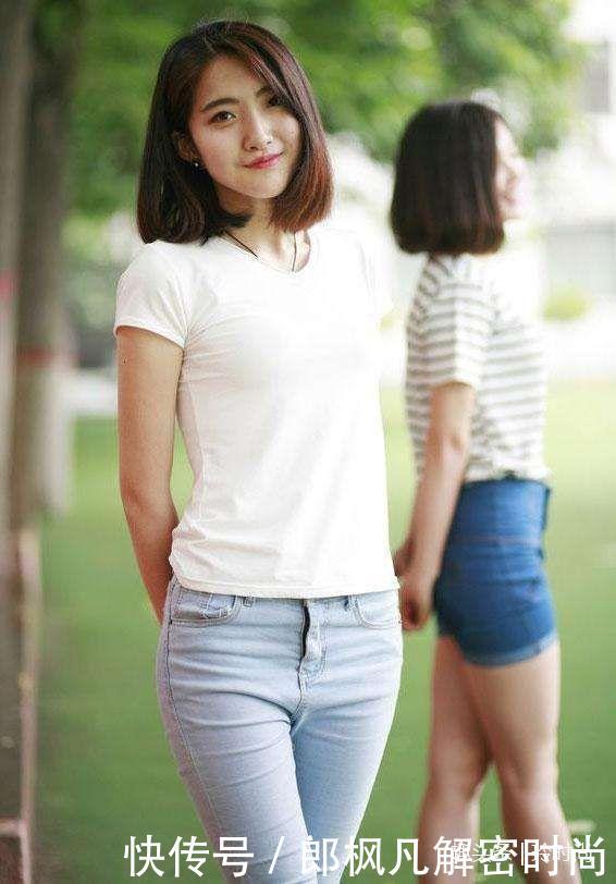 时髦紧身裤恰好长度,的既展现了美腿又不差时尚优雅!!