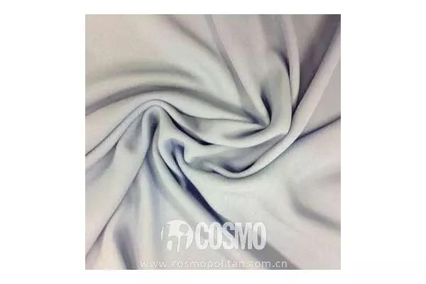 会穿丝的女人，最懂夏天