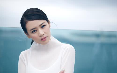 女神们为了减肥太拼了，唐嫣只吃苹果不吃饭，而她却狂瘦80斤！