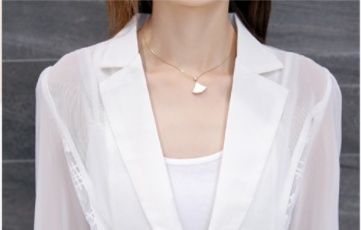 上班别老穿裙子，小西装+烟管裤，超有范又时尚，穿出精英感