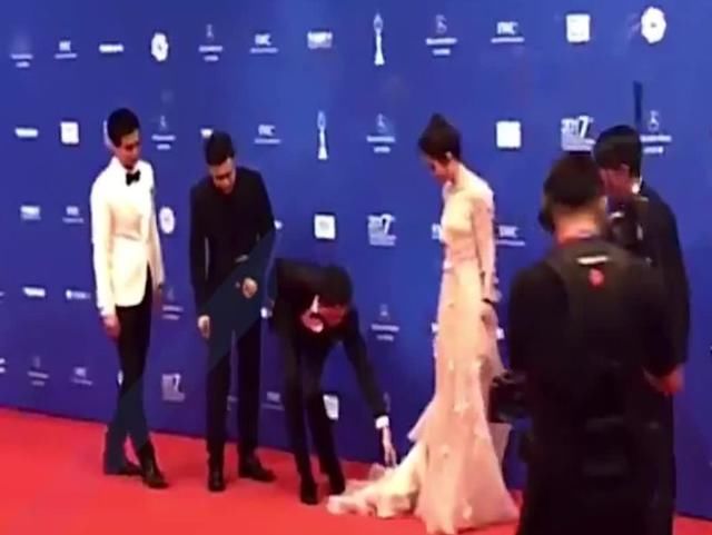 恋情估计是真的了，那怀孕这回事是不是真的呢？看看这些爆料