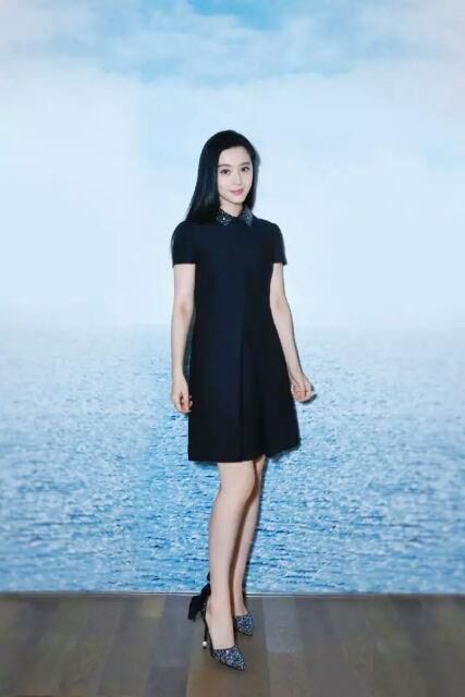 时尚经典的尖头高跟鞋，你的鞋柜里有这样几款吗？