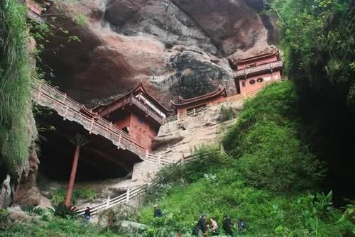 一根柱子撑起一座寺庙，1000年屹立不倒，日本工匠都连称佩服