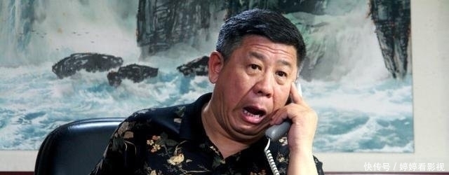 没什么:他没什么知名度,演技却是公认,从不跟公司签约,老婆身份很牛!