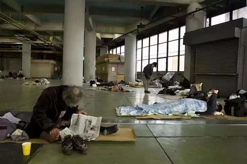 日本那么发达，没有穷人吗？游者镜头里的贫民窟生活让人心疼！