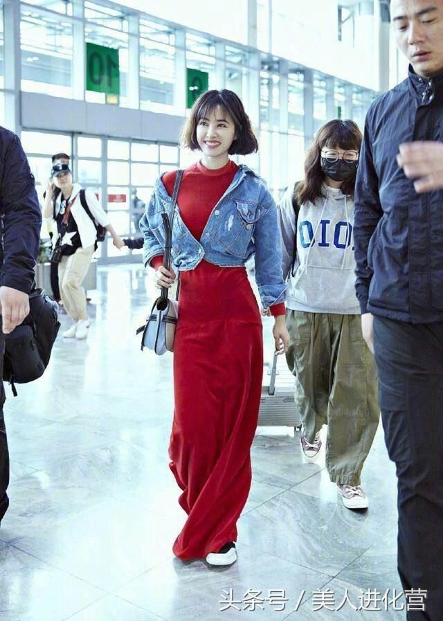 热巴真是太适合杜嘉班纳了，雍容华贵的风格一般人驾驭不了