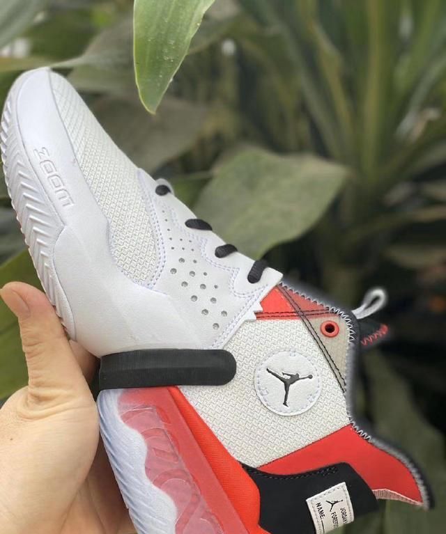「耐克」Jumpman Diamond 2曝光!前掌zoom+后掌react,但也太像威少2了