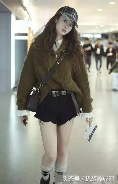 迪丽热巴和张雪迎撞衫，这次热巴敌不过张雪迎