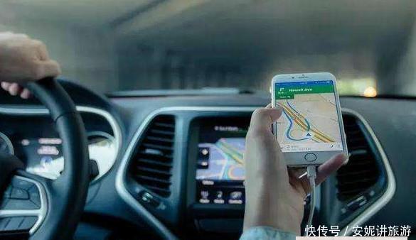 网约车司机往返60公里，送还平板后失主给小费，司机：以后不会做