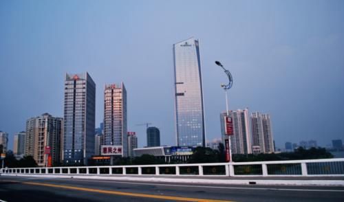 广东很具有潜力的城市，即将拥有9座高铁站，腾飞或指日可待？