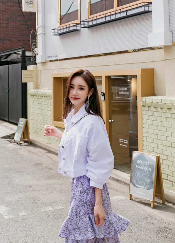 女神孙允珠，紫罗兰月牙花瓣春绒折叠吊裙