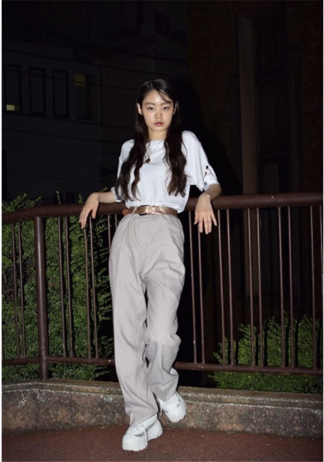  靴子■个矮的女人别穿高跟鞋，今年流行这4双“平底鞋”，不累脚还显高