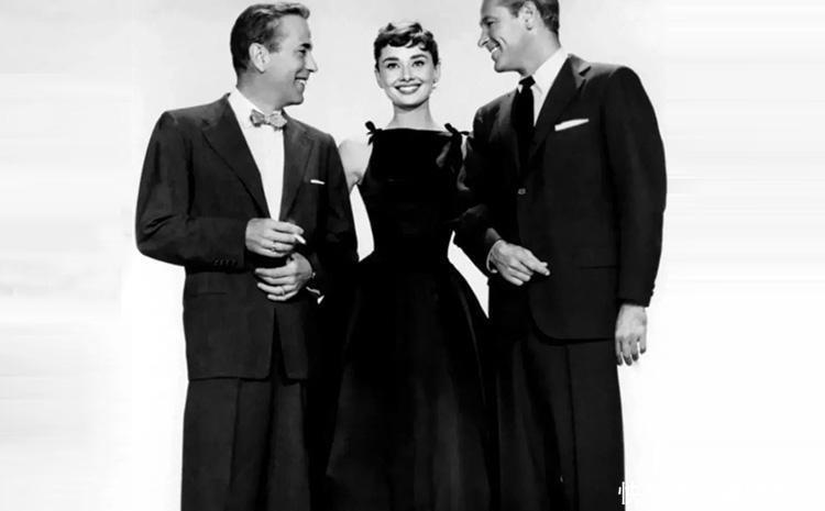 【收割】今年复古风潮来袭,get纪梵希经典小黑裙穿搭技巧,收割高级魅力