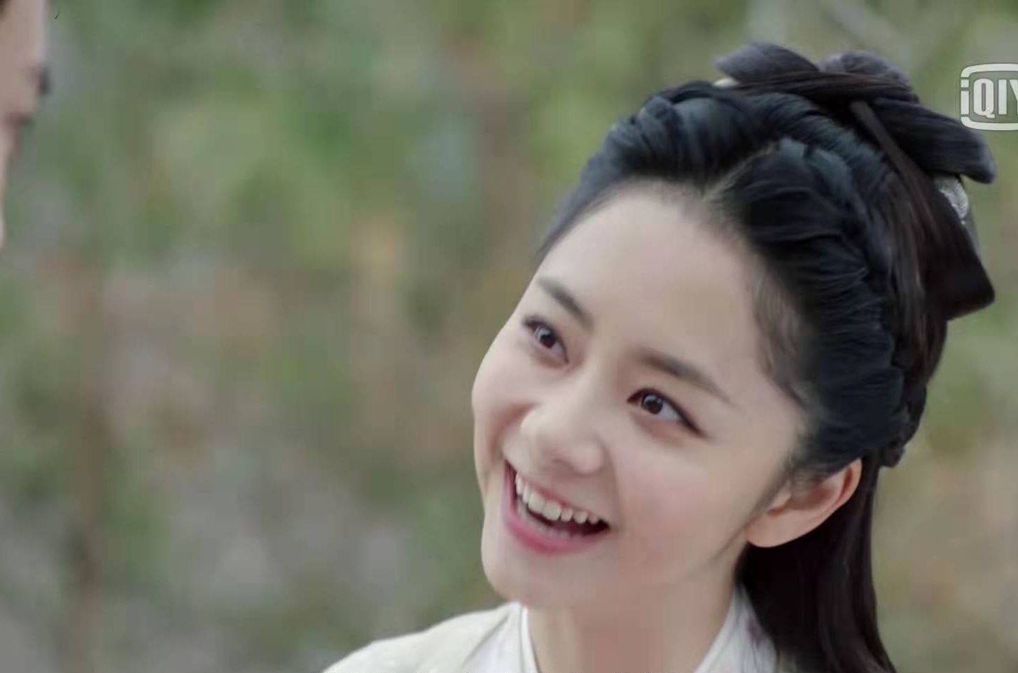  【快乐】锦衣之下：快来学学袁今夏的四大优点，做个讨喜的快乐女生吧