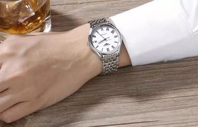 工作两年,美度浪琴怎么选?