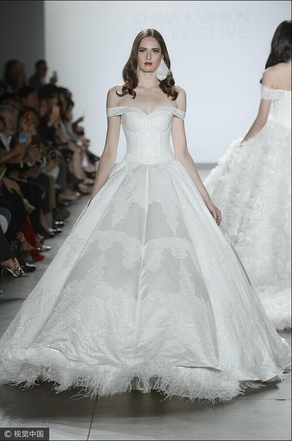 2018春夏纽约时装周Vancy Law秀场