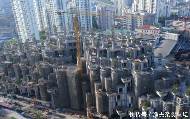  【建筑】上海又现在奇葩建筑 外形像座山种了1000棵树网友称“古