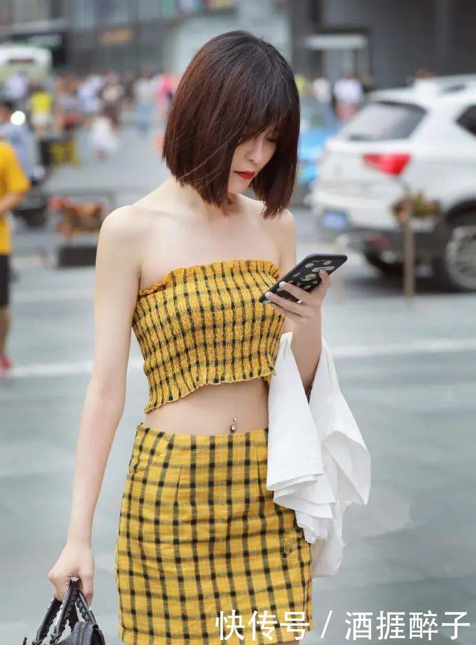 抢眼|街拍丨潮流抢眼的美女