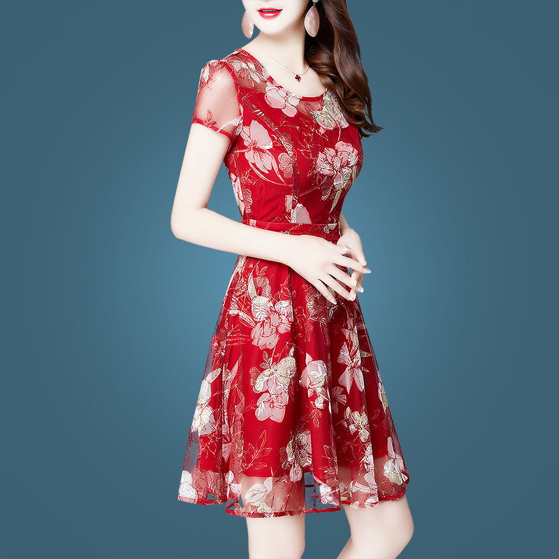 穿啥都热,但这种雪纺连衣裙+套装裙,75后上身真是又美又凉快