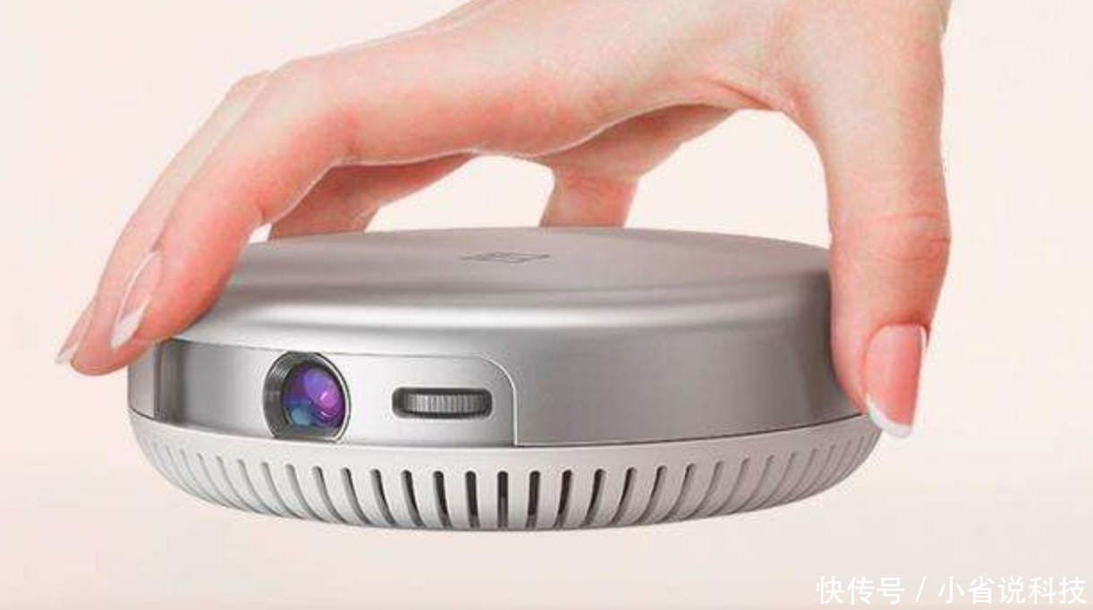 暴风魔投发布:比刷抖音还过瘾,可以放在口袋中