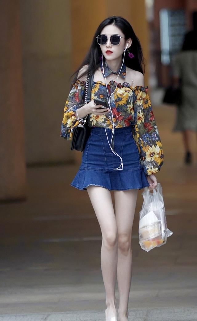  不期而遇■街拍美女所有美好的不期而遇，都在路上！