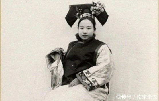 法国人镜头下的清朝女子,看看紫禁城的宫女长