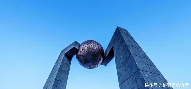 中国最“可怜”的城市，与深圳一样是经济特区，却被一分为三