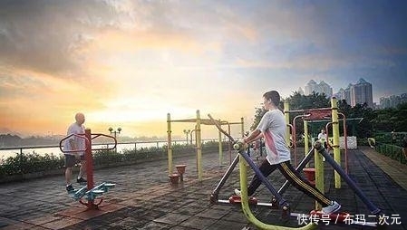 小区@春暖花开独立运动,如何利用好小区健身苑?