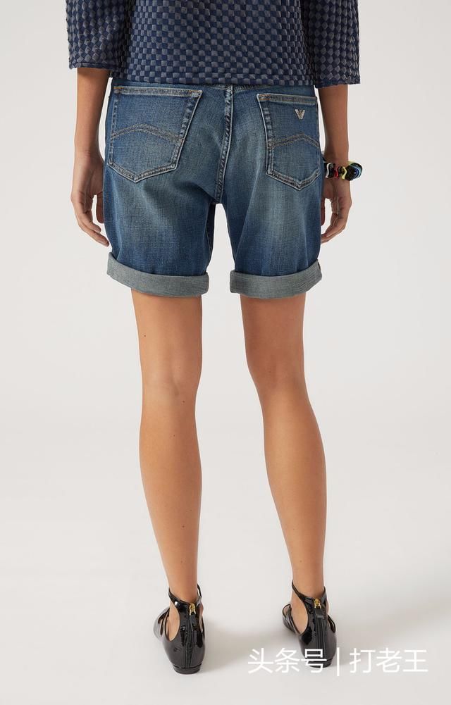 2018年阿玛尼时尚性感短裤,美女出行必备穿搭