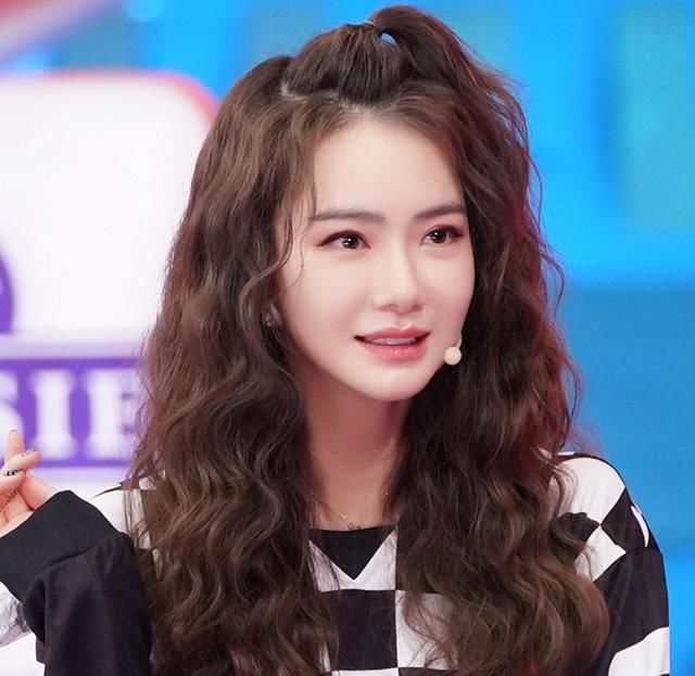  『过时』“黑长直”早就过时了!2020年流行这4种“发型”