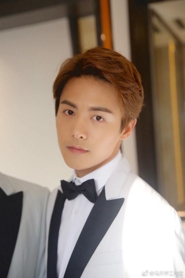 马天宇工作室怒斥喷子诽谤，这群粉丝实力坑偶像，万茜无辜躺枪