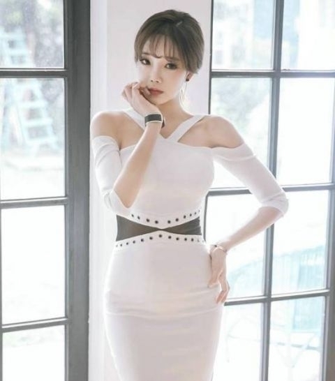 『美女』街拍美女:优雅范十足的小姐姐,气质穿搭,时尚又大方!