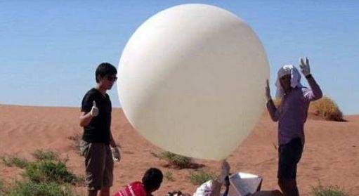 将手机绑上气球，送上3万米高空，2年后看到的照片真的是太神奇