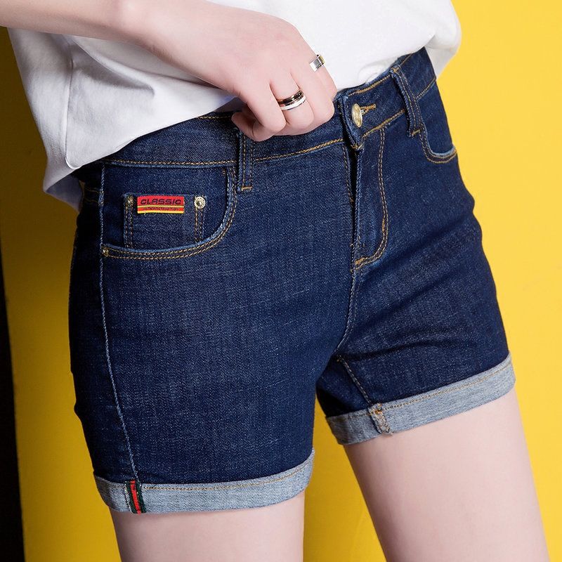 别再说丰满女人不能穿牛仔裤，性感起来亮瞎你的眼!