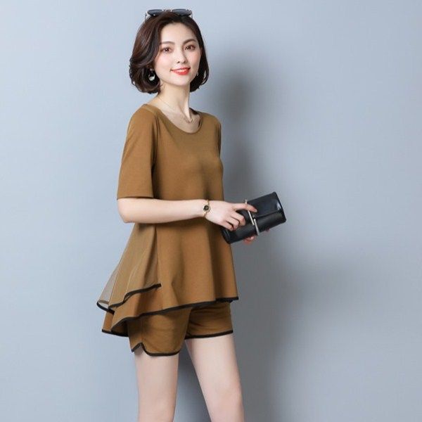 越懒的女人越幸福，看她们穿今年的时尚套装，就知道为什么了