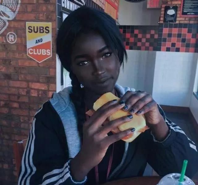 她可能是非洲最美女孩,看过之后才知道什么叫做另类的美