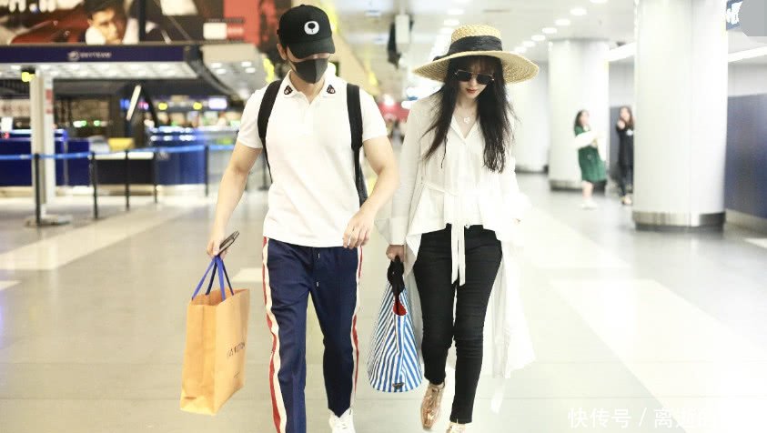 范冰冰李晨现身机场，破分手谣言，二人含情脉脉