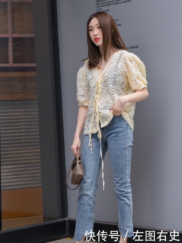 姑娘■街拍小姐姐：姑娘的打扮和化妆发型都是一顶一的组合