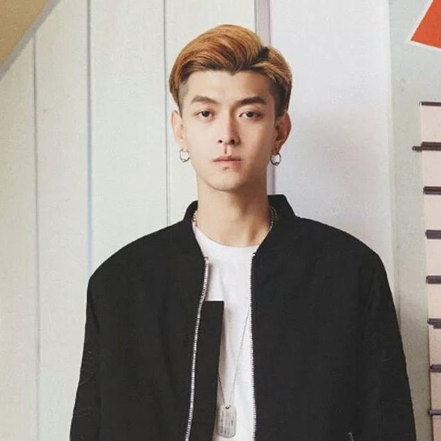 男士18岁以后，请剪这4种发型，超帅!