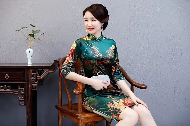 经典复古旗袍，忽而高冷，忽而典雅，这才是旗袍之极品!