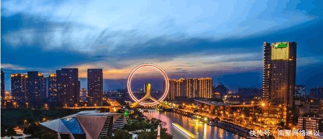 中国正在高速发展的一个超大城市, 未来将成为国际化大都市