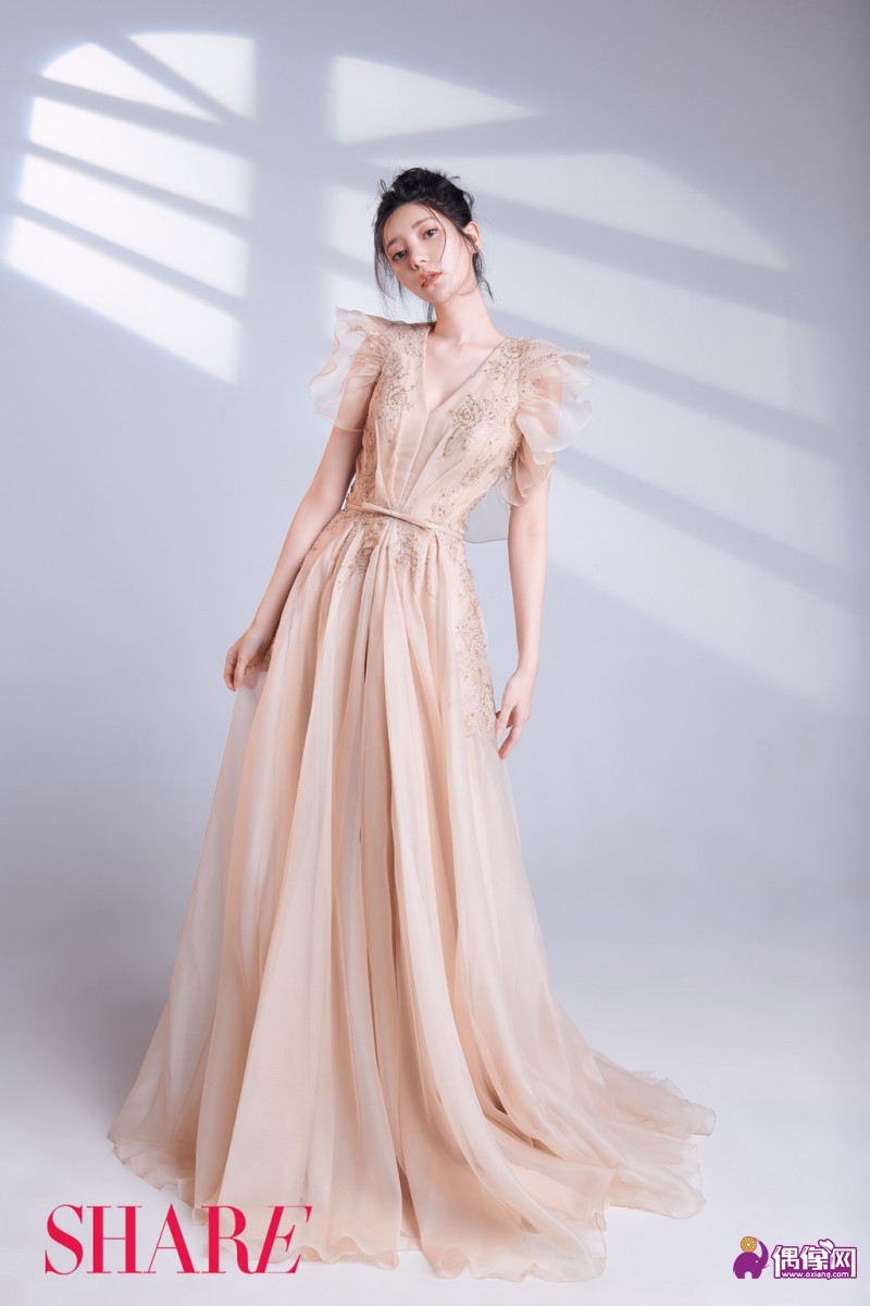 郭雪芙时尚大片曝光 百变女神化身魅力新娘