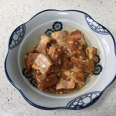  【玉米】广式蒜香排骨焗煲仔饭