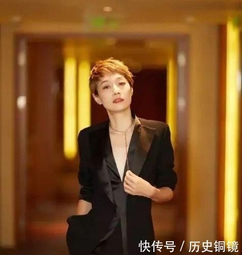  【女性】离婚后的马伊琍衣品越来越好，瞧这几身打扮，看完真让人羡慕！