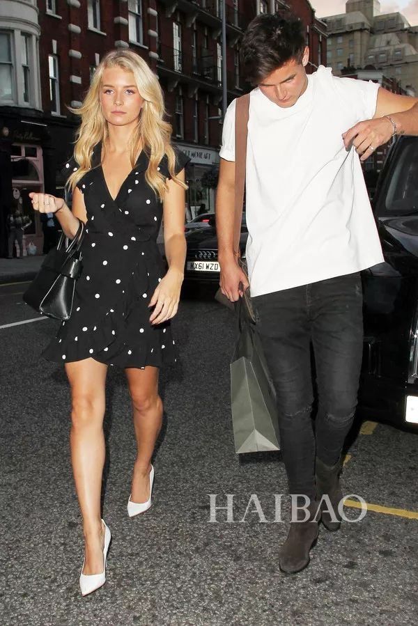 都说波点裙太土味，明明《中餐厅2》里的赵薇穿得很仙美啊!