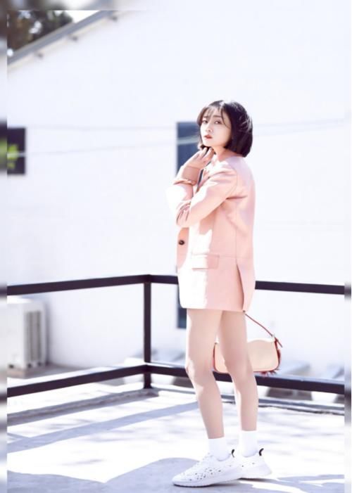  『小姐姐们』美出新高度的3种春季外套，不挑肤色不挑人，搞定你的春季衣柜