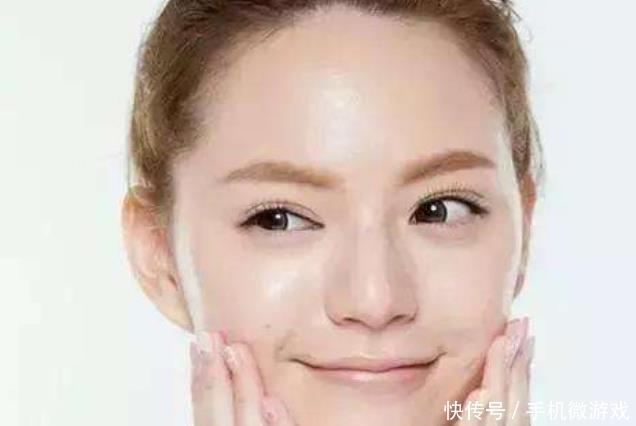  闺蜜■女人有皱纹别打玻尿酸，药店药膏”搽一搽，皱纹消失