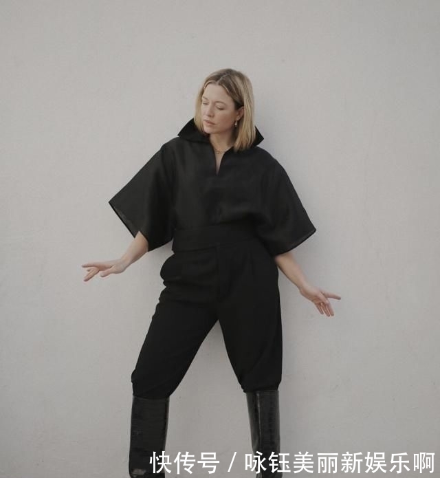  皮靴：最新消息时髦窍门是啥？把肥裤子塞入皮靴里