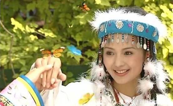 还珠含香跟孟丹私奔前夜,为乾隆做了一件事,幸好蒙丹不知道