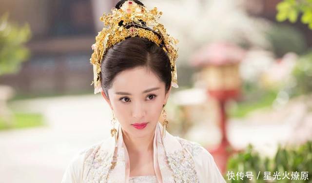 杨幂很忙新戏开机一个月15天都在请假,堪称娱